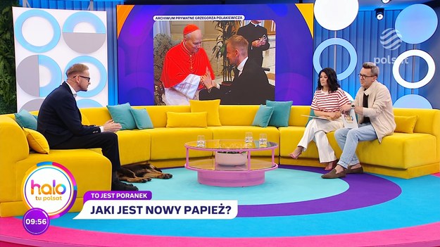 We wrześniu 2023 roku Grzegorz Polakiewicz, mimo ciężkiej choroby i poruszania się na wózku, uczestniczył w spotkaniu z nowo mianowanymi kardynałami w Rzymie. Nikt nie przypuszczał, że jeden z nich – kard. Robert Francis Prevost – wkrótce zostanie wybrany na papieża i przyjmie imię Leon XIV. W poruszającej rozmowie Grzegorz opowiada o wyjątkowym spotkaniu z przyszłym papieżem, głębokim spojrzeniu, proroczym przeczuciu i sile duchowych natchnień. To historia o pokorze, nadziei, wdzięczności i człowieku, który potrafił dostrzec drugiego – zanim jeszcze świat zwrócił na niego uwagę.