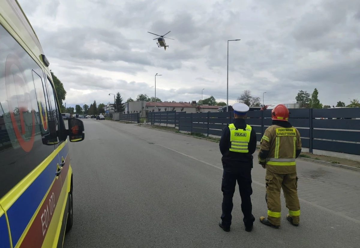 Ciężarówka potrąciła kobietę i jej dziecko na ulicy Chopina w Kutnie (Łódzkie). Oboje w ciężkim stanie trafili do szpitala w Łodzi.