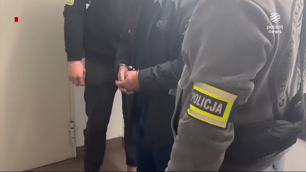 Wysoko postawiony w przestępczym półświatku Gruzin - miał w Polsce wykonać, jak mówią służby, zlecenie z użyciem broni. Razem z nim zarzuty usłyszyli inni gangsterzy - pięciu mężczyzn i kobieta. Wiadomo, ze wszyscy przebywali w Polsce nielegalnie.Materia Magdalena Hykawy