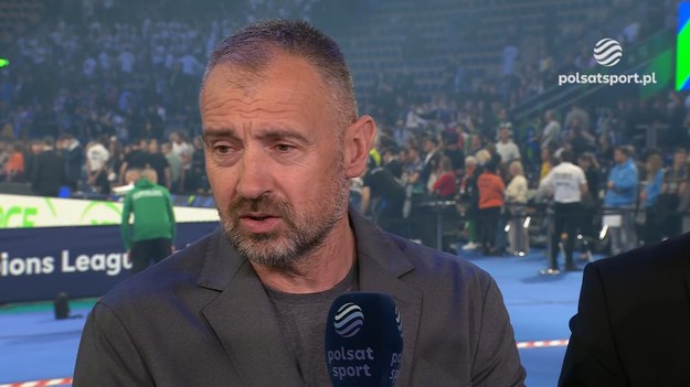 Sir Sicoma Monini Perugia pokonała Halkbank Ankara 3:0 w półfinale siatkarskiej Ligi Mistrzów. Kamil Semeniuk i Łukasz Usowicz nie pojawili się na boisku. - Słyszałem, że Kamil Semeniuk ma małą kontuzję, ale nie jest to nic poważnego i myślę, że może być gotowy na niedzielę - powiedział Nikola Grbić, trener reprezentacji Polski.