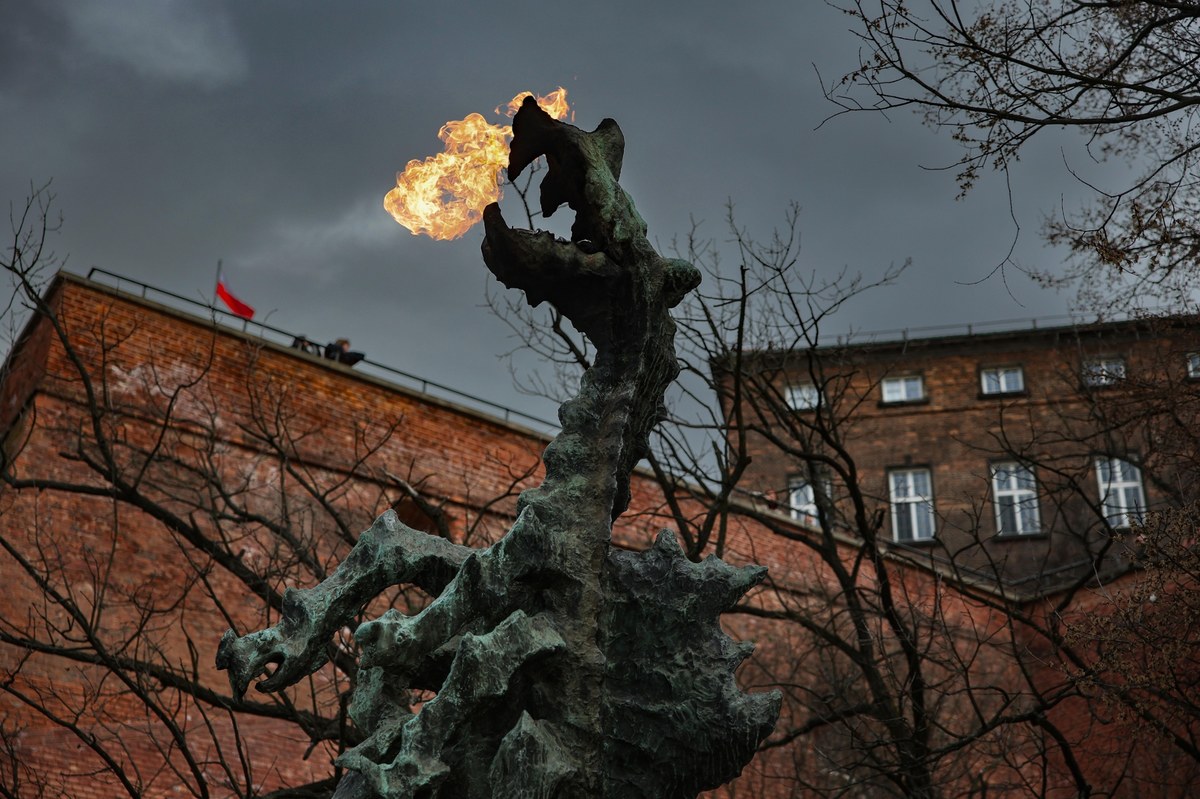 "Smok Wawelski zaginął". Jest szwajcarski ślad