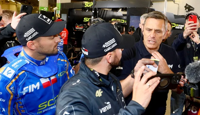 Awantura na PGE Narodowym. Wściekły Zmarzlik ruszył na nich ze smartfonem