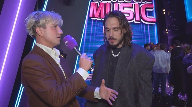 Najnowszą edycję programu "Must Be The Music" wygrał duet Alien & Majtis. Miuosh, świeżo po ogłoszeniu werdyktu, podzielił się z Interią Muzyką szczerymi przemyśleniami, odnośnie wyników głosowania. Raper podzielił się również złotymi radami, o których powinni pamiętać muzycy wchodzący na rynek muzyczny.