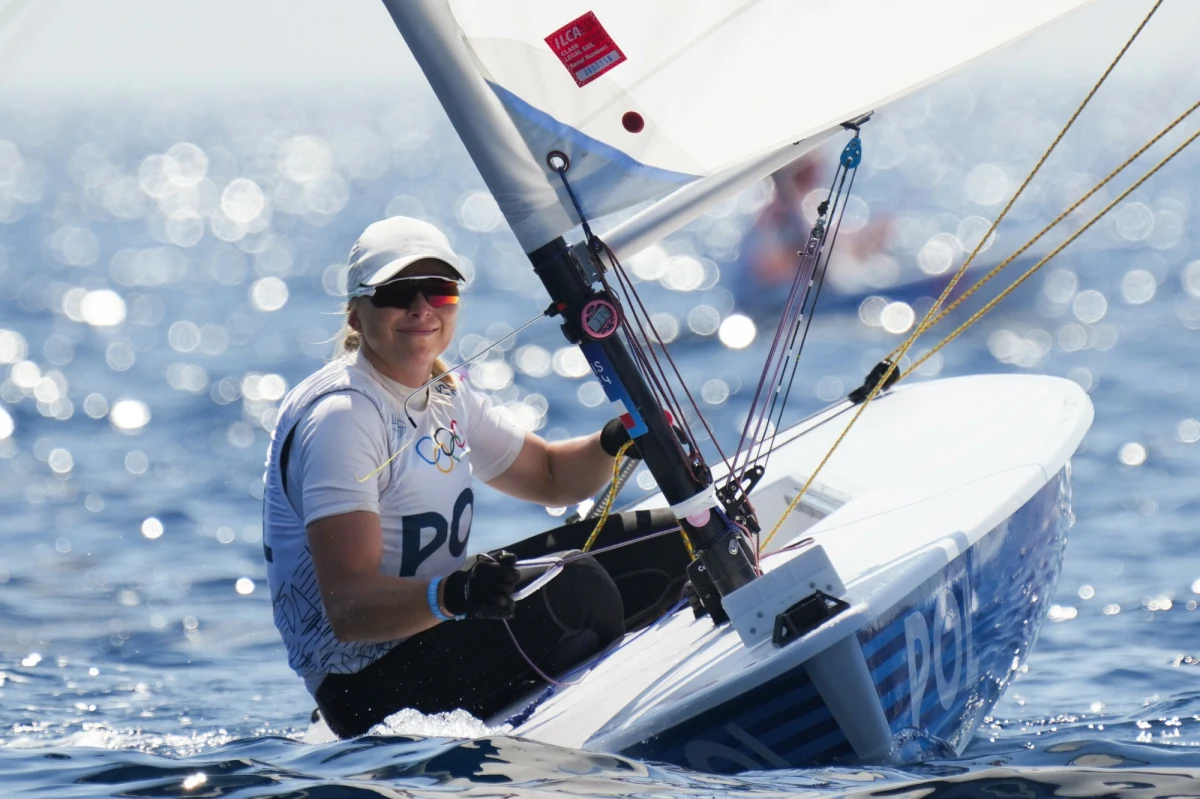 Agata Barwińska zdobyła srebrny medal mistrzostw świata w olimpijskiej klasie ILCA 6, które odbyły się w chińskim Qingdao. 