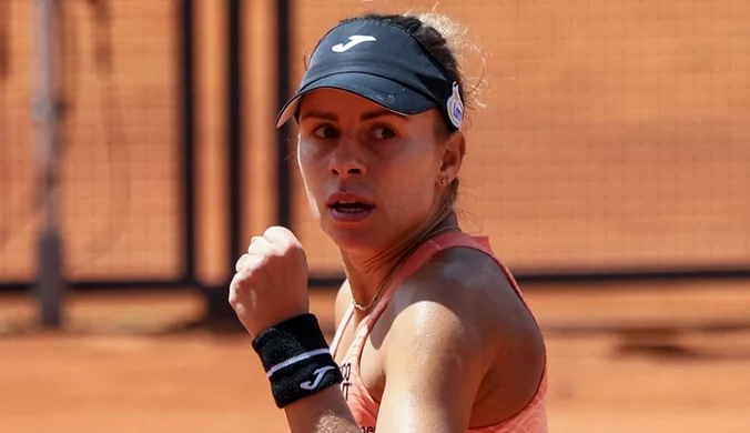 Historyczny triumf Magdy Linette, mistrzyni Wimbledonu pokonana. Błysk przed Roland Garros