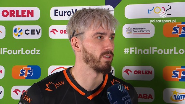 JSW Jastrzębski Węgiel wygrał z Halkbankiem Ankara 3:1 w meczu o trzecie miejsce Ligi Mistrzów. - To była wspaniała historia, która na ten moment się kończy - powiedział w rozmowie z Martą Ćwiertniewicz z Polsatu Sport Tomasz Fornal, przyjmujący JSW Jastrzębskiego Węgla, dla którego był to ostatni mecz w barwach klubu.