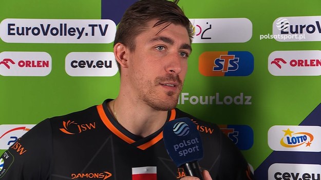 JSW Jastrzębski Węgiel wygrał z Halkbankiem Ankara 3:1 w meczu o trzecie miejsce Ligi Mistrzów. - Kończy się "fornalomania" w Jastrzębiu - powiedział w rozmowie z Marcinem Lepą z Polsatu Sport Łukasz Kaczmarek, atakujący JSW Jastrzębskiego Węgla, nawiązując do ostatniego meczu Tomasza Fornala w barwach klubu.