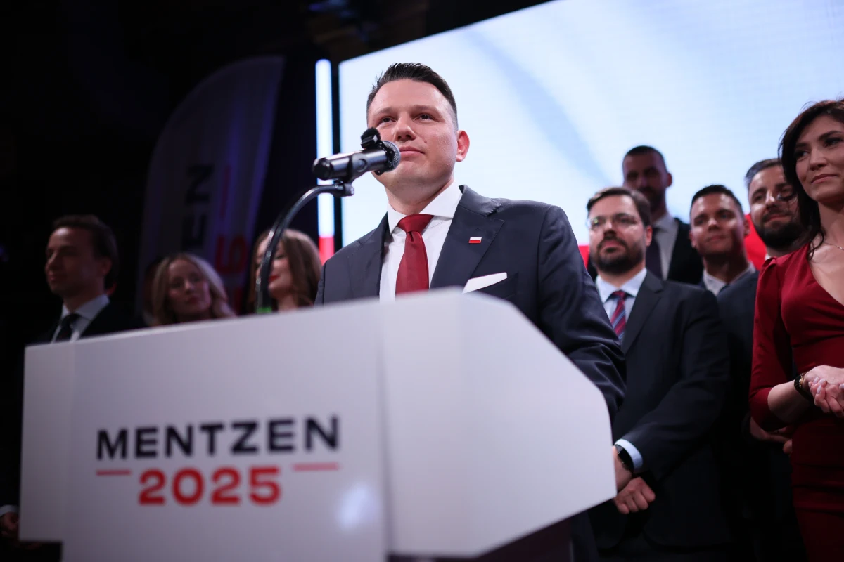 Sławomir Mentzen skomentował sondażowe wyniki exit poll Ipsos dla TVP, Polsatu i TVN. "Zająłem chyba jednak trzecie miejsce i jest to największy sukces w historii naszego środowiska" - powiedział. Według Ipsos lider Konfederacji otrzymał 15,4 proc. Komu Mentzen przekaże swoje poparcie? "Zamierzam pomóc naszym wyborcom podjąć decyzję w drugiej turze wyborów - szczegóły nie dziś, ale niebawem" - odpowiedział polityk.