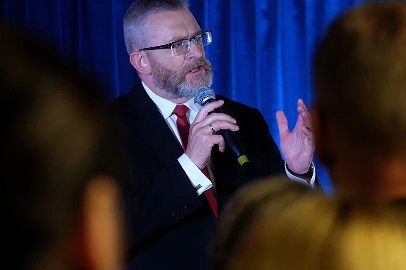 6 proc. dla partii Grzegorza Brauna. Prof. Chwedoruk wskazuje trzy czynniki