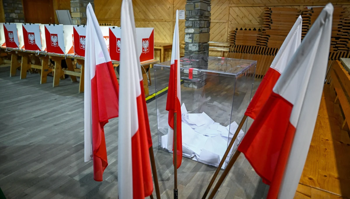 Pierwsza tura wyborów prezydenckich za nami. Zwycięzcą został Rafał Trzaskowski, który nieznacznie wyprzedził Karola Nawrockiego. Co ciekawe, na kandydata Koalicji Obywatelskiej najchętniej głosowali też Polacy mieszkający w Rosji i na Białorusi.