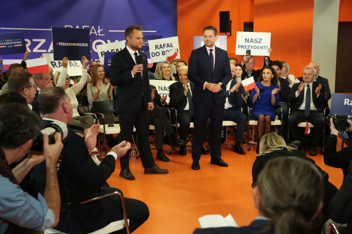 Według danych PKW ze 100 proc. obwodów najlepszy wynik w Białymstoku uzyskał w pierwszej turze wyborów prezydenckich Rafał Trzaskowski zdobywając 29,95 proc. głosów, na drugim miejscu znalazł się Karol Nawrocki z poparciem 27,40 proc.