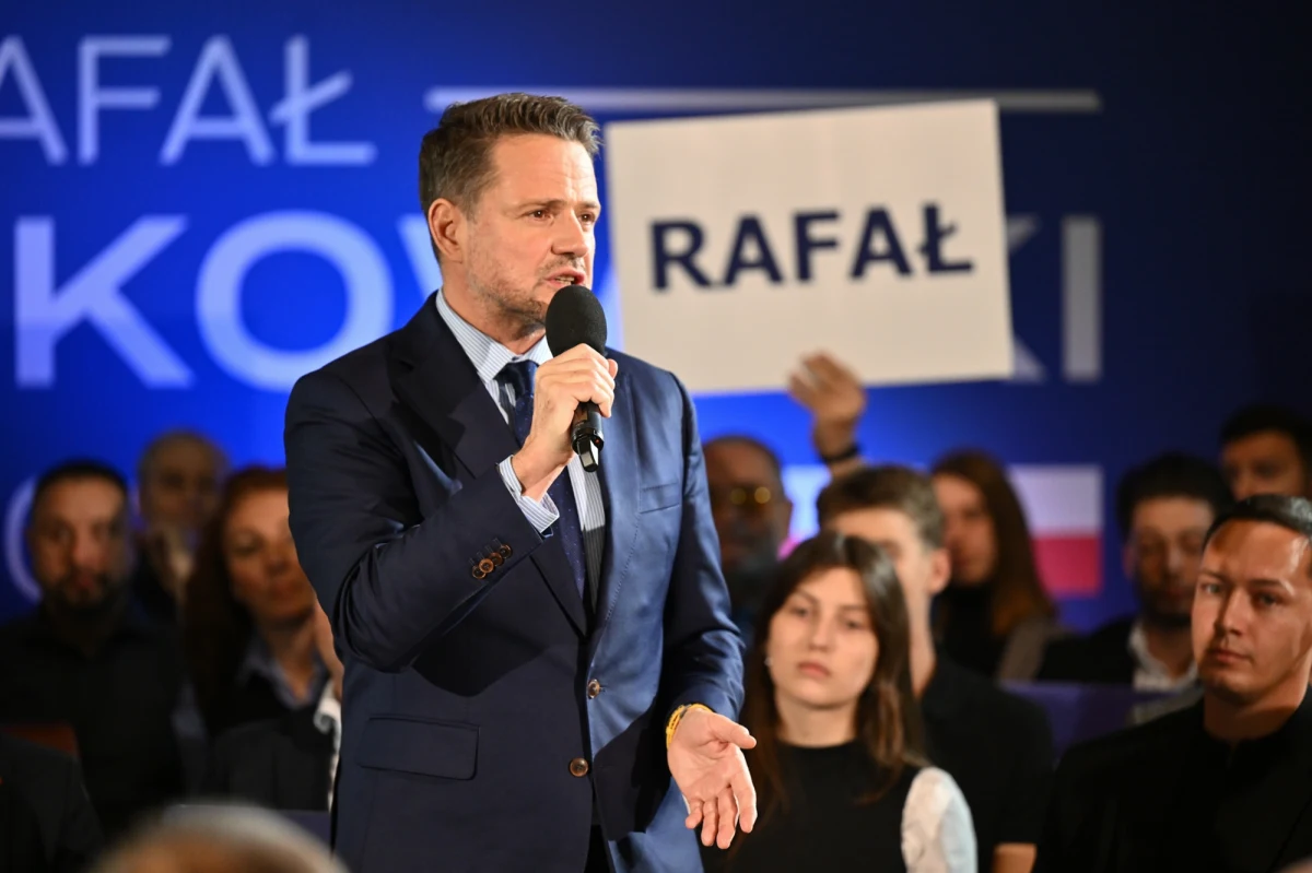 Według danych PKW ze wszystkich obwodów w woj. dolnośląskim zwyciężył Rafał Trzaskowski z wynikiem 36,52 proc. głosów. Na drugim miejscu znalazł się Karol Nawrocki z poparciem 25,51 proc.