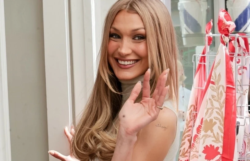 Bella Hadid w modnej spódnicy. Wiosną znów będzie hitem