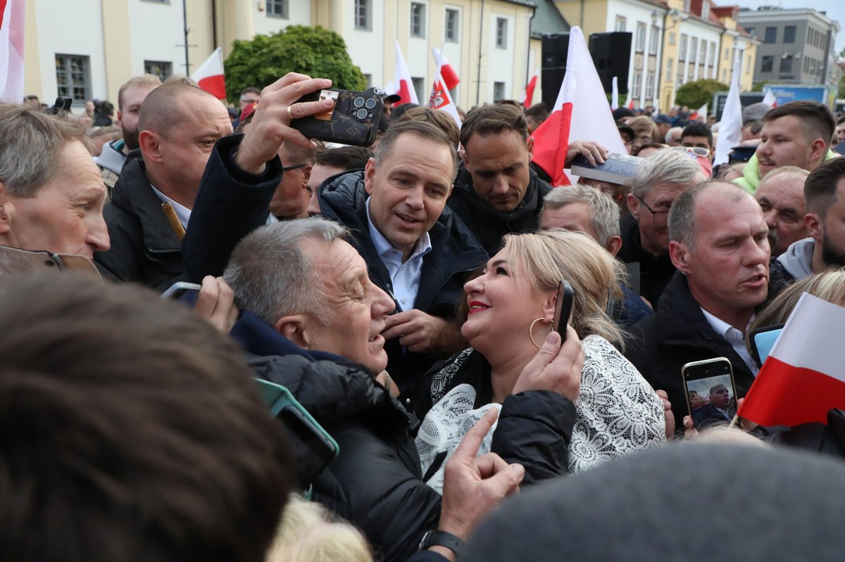 ​W Podlaskiem zwycięzcą Karol Nawrocki