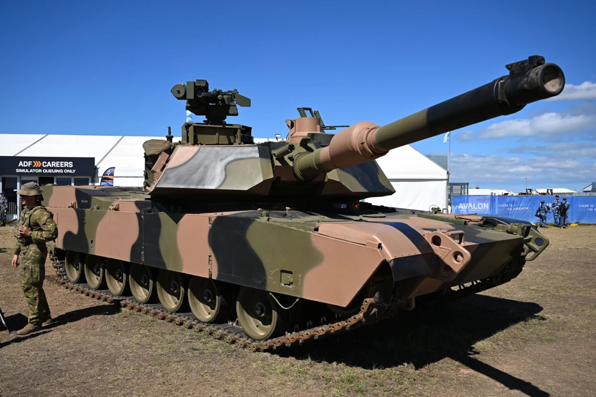 Pierwszy z 49 obiecanych Ukrainie czołgów Abrams wysłała w poniedziałek Australia. To część pakietu wojskowego o wartości 150 mln dolarów, który ma wesprzeć Kijów.