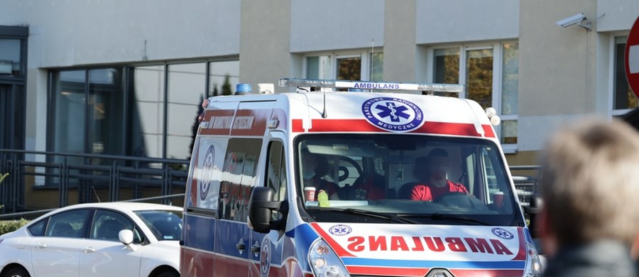 W jednym z mieszkań na Saskiej Kępie w Warszawie 4-miesięczne dziecko zakrztusiło się jedzeniem. Pomimo trwającej ponad godzinę akcji ratunkowej życia niemowlaka nie udało się uratować - informuje Michał Dobrołowicz, reporter RMF FM.
