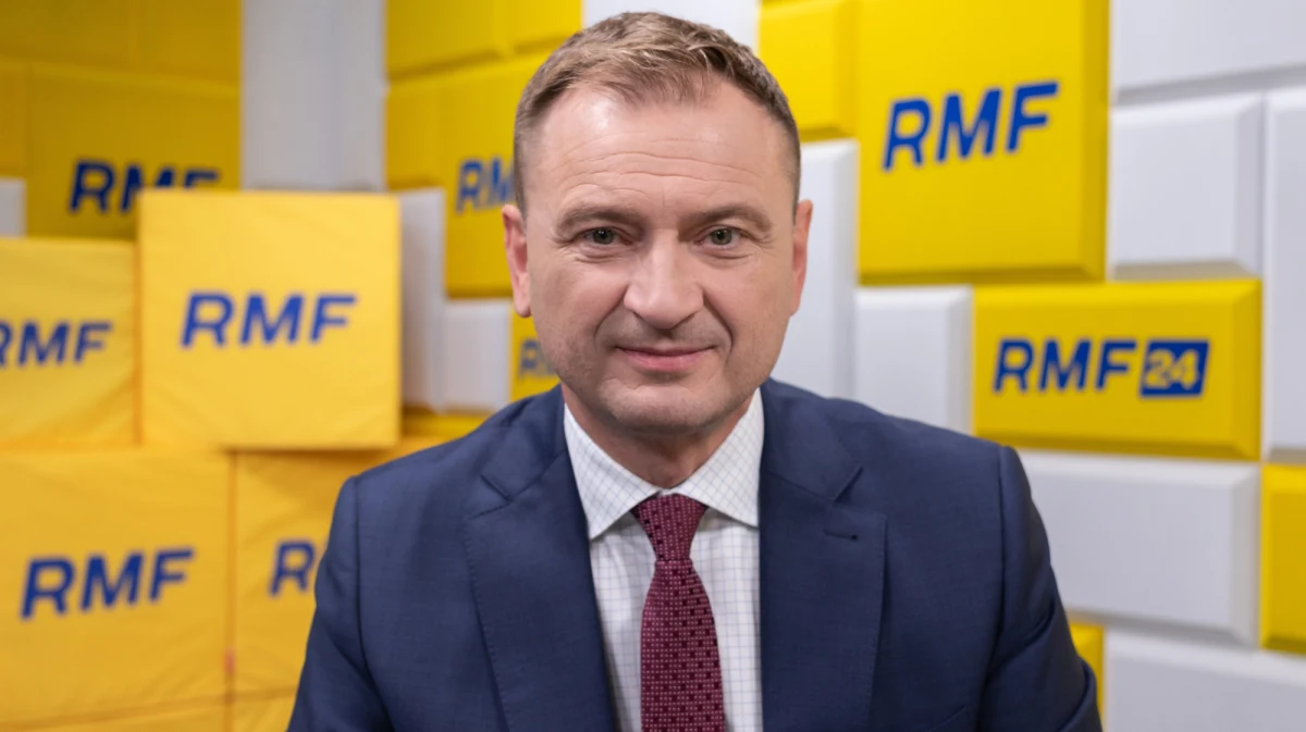 "Wygraliśmy I turę. Pierwszy raz od 2010 roku PiS nie jest pierwszy w wyborach, to jest wielki sukces. My najbardziej cieszymy się z tego, że udało nam się klinem wejść we wschodnią Polskę" – powiedział gość Porannej rozmowy w RMF FM Sławomir Nitras, minister sportu i turystyki z Koalicji Obywatelskiej. "Ja bym tych głosów Konfederacji i Brauna nie doliczał tak łatwo w wypadku PiS-u, dlatego że to są inni wyborcy. My ich analizujemy, to są często wyborcy totalnie antyPiS" – dodał polityk. 