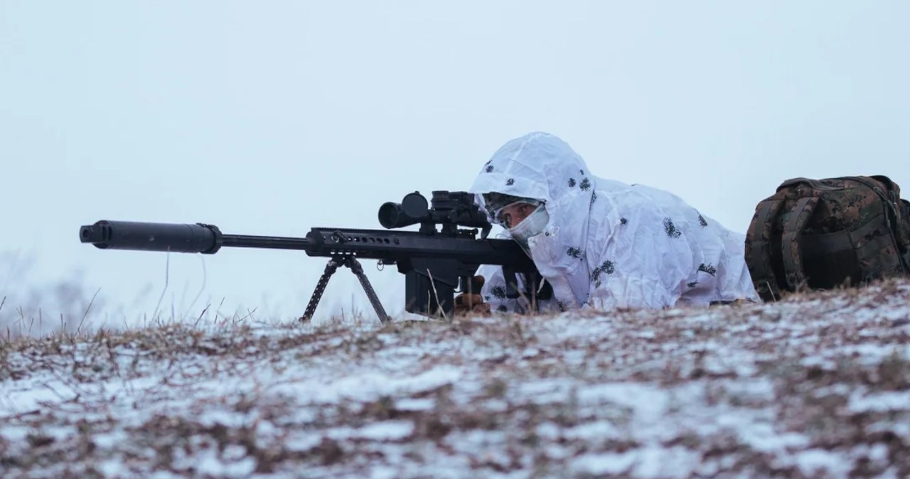 Rekord ukraińskiego snajpera. Jednym strzałem zatrzymał wóz opancerzony