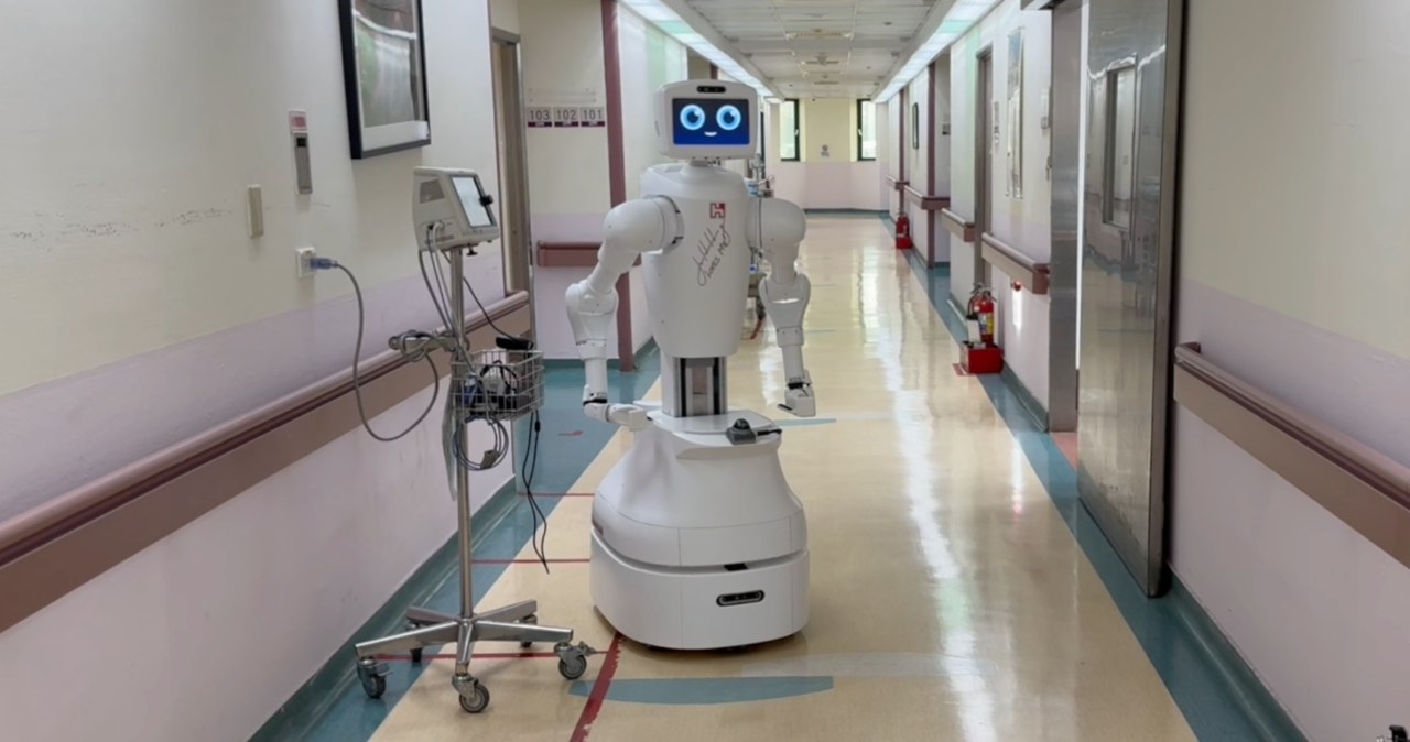 Robo-pielęgniarka Nurabot już w szpitalu. To sposób na kryzys
