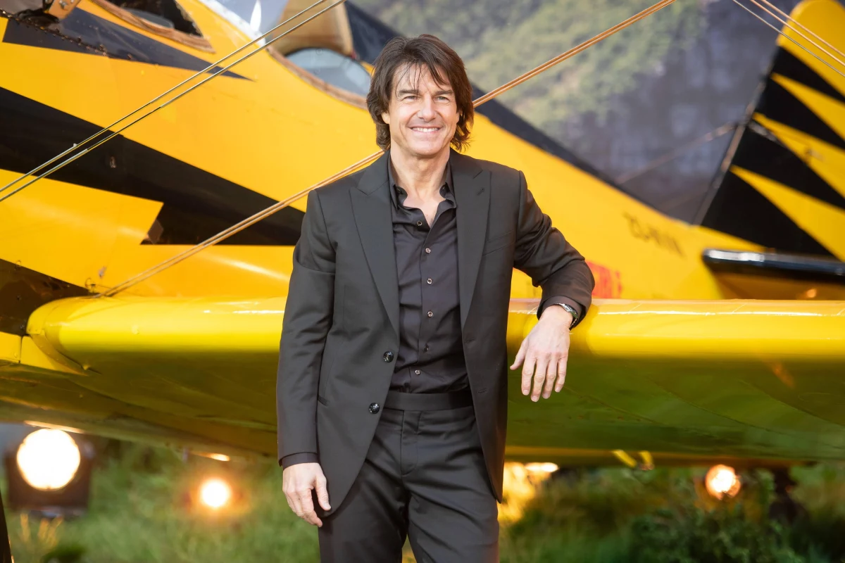 Tom Cruise, ikona kina akcji i niekwestionowany gwiazdor Hollywood, podczas ostatniego Festiwalu Filmowego w Cannes, gdzie zaprezentowano finałową część jego kultowego cyklu "Mission: Impossible", wyjawił, że wciąż ma wiele do zaoferowania światu filmu. "Nigdy nie przestanę" - deklaruje trzykrotny zdobywca Złotego Globu, zapowiadając, że jego przygoda z wielkim ekranem jest daleka od zakończenia.