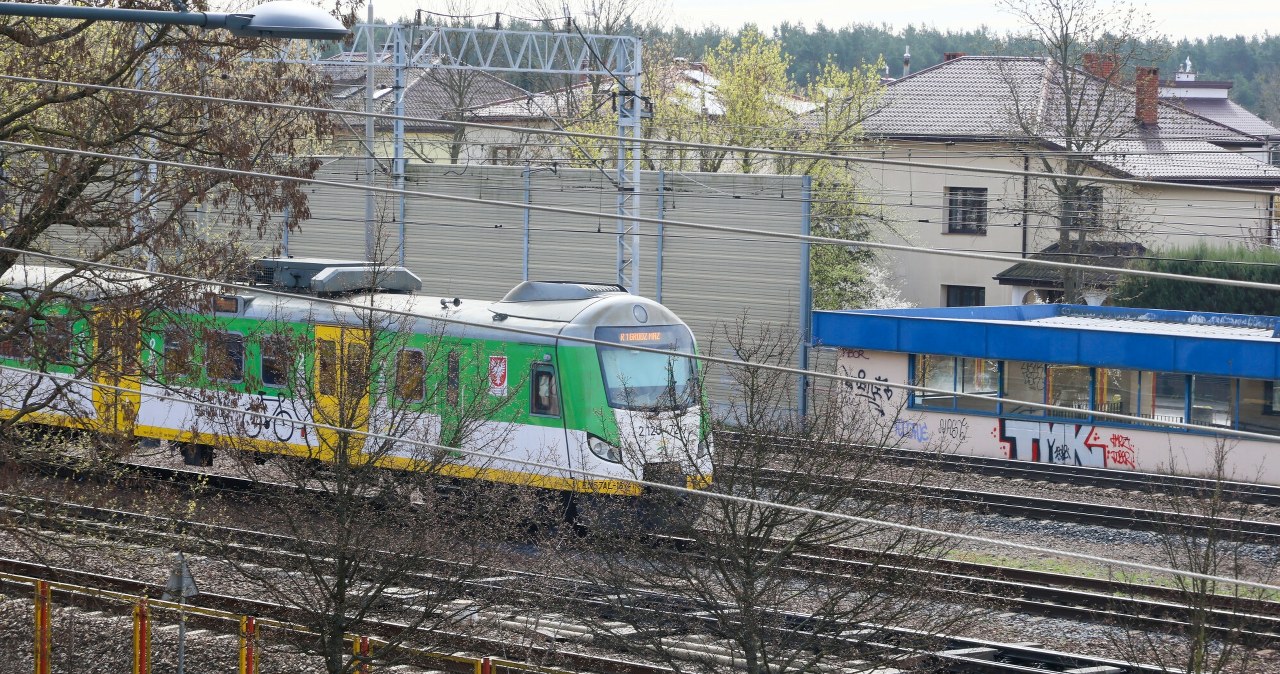 Dotacje UE na zakup pociągów. Eksperci mówią o "kuriozalnej sytuacji"