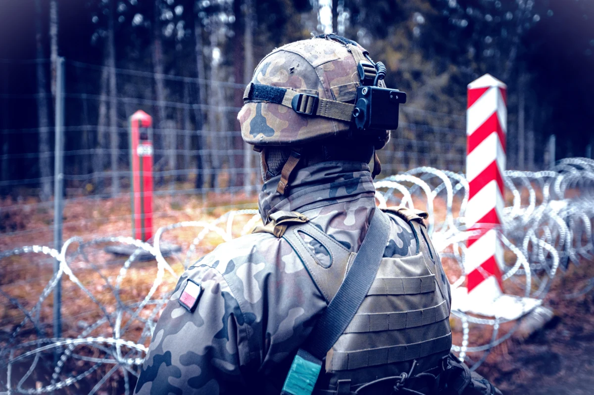 Dowództwo Operacyjne Rodzajów Sił Zbrojnych wydało komunikat, którym odnosi się do doniesień o rzekomym tworzeniu przez Polskę „korpusu interwencyjnego” i planach wysłania żołnierzy na Ukrainę. „Żadne prace planistyczne w tym kierunku nie są prowadzone” – zaznaczono.