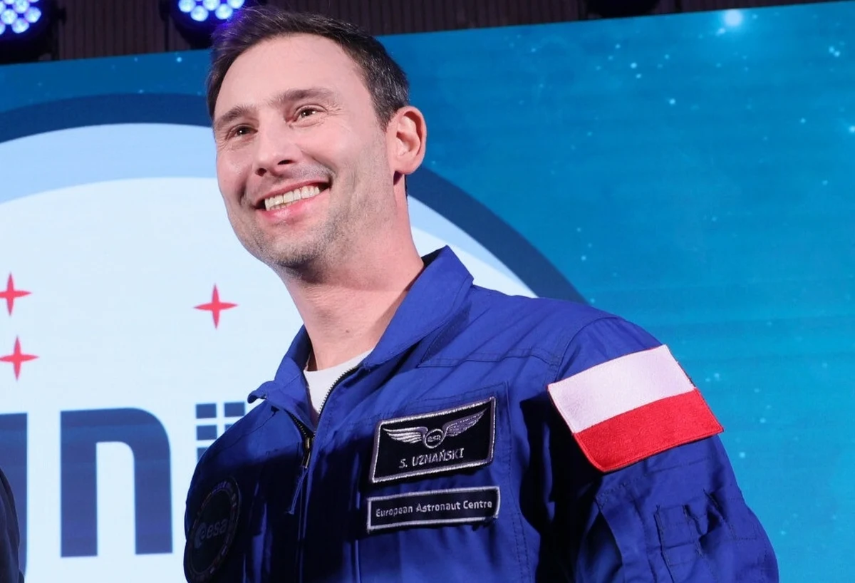 Firma SpaceX potwierdza. Polak Sławosz Uznański-Wiśniewski będzie w załodzie misji, która poleci na Międzynarodową Stację Kosmiczną (ISS) w nowej kapsule Dragon.