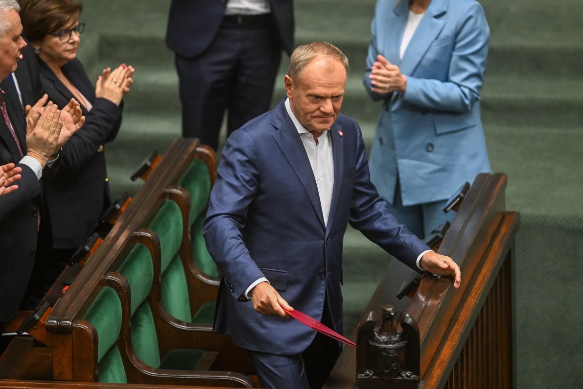 "To jest moment ostatecznej gry, więc jestem bardzo zdeterminowany, bo wiem jak wysoka jest stawka" - powiedział w TVP Info Donald Tusk. Premier podkreślił, że "Rafał Trzaskowski wygrał I turę wyborów. Musi zrobić wszystko i zrobi wszystko, żeby powtórzyć ten wynik w II turze".