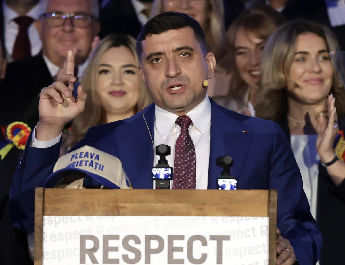 George Simion, lider skrajnie prawicowej partii AUR, zakwestionował swoją porażkę w drugiej turze niedzielnych wyborów prezydenckich w Rumunii - podał portal Politico. Polityk stwierdził, że w wybory ingerowały Francja oraz Mołdawia, a on ma na to dowody.