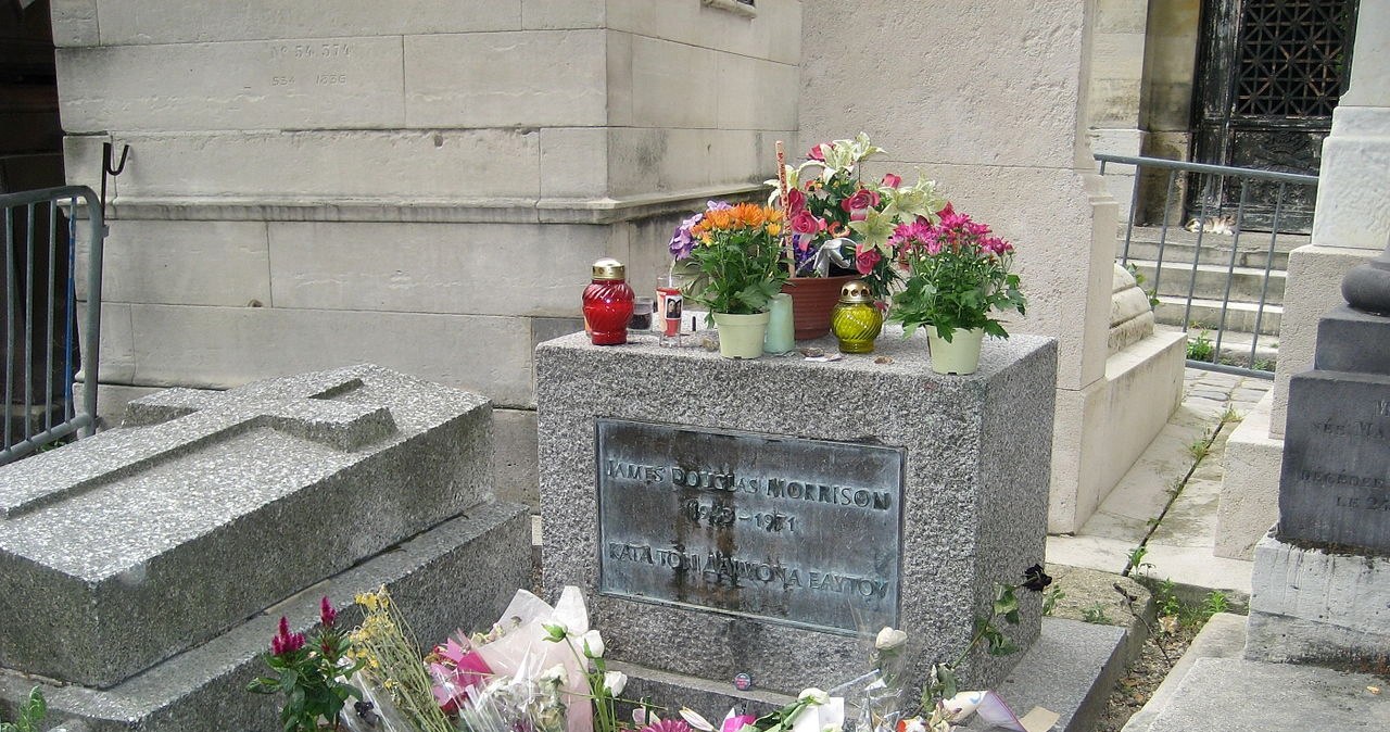 Skradziono nagrobek sławnego piosenkarza. Odnalazł się po 37 latach