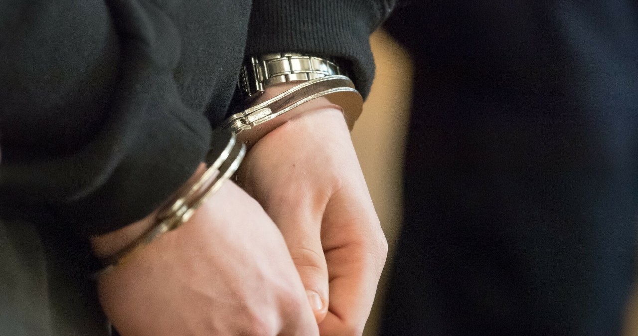 Ubezpieczyciele oszukani na ponad 55 mln zł. Chodzi o tzw. "ustawki" drogowe