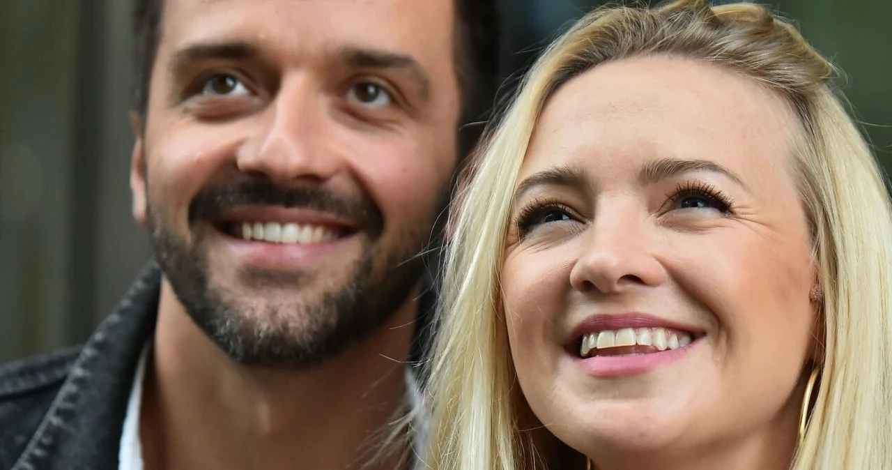 Kurdej-Szatan potwierdziła z mężem u boku. Po pięciu latach doczekali się