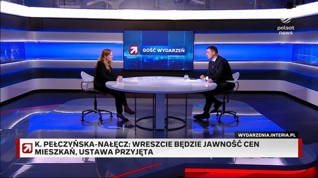 - Sławomir Mentzen jest gdzie indziej ze swoimi wyobrażeniami, gdzie jest dobro Polski. Uważa najwyraźniej, że jest ono bliżej Rosji, a dalej od Ukrainy i Unii Europejskiej. On nie jest dla mnie wzorem kogoś, kto dba o dobro Polski - uznała Katarzyna Pełczyńska-Nałęcz z Polski 2050. Piotr Witwicki pytał również o rządową politykę mieszkaniową. Szefowa resortu funduszy i polityki regionalnej przyznała, że sukcesem będzie wprowadzenie ustawy, która wymusi na deweloperach upublicznianie cen. - Będzie polegała na tym, że (...) wszystkie informacje będą musieli podać na swoich stronach internetowych, w tym także ceny garaży i innych powierzchni - uściśliła. Dodała, że celem jej resortu jest wprowadzenie dopłat do budownictwa społecznego. - Mam nadzieję, że te inwestycje ruszą jak najszybciej - przekazała minister. Doprecyzowała, że "brakuje decyzji" na przelanie pieniędzy na ten cel.