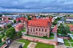 Polska z góry. Zamki, dworki, pałace