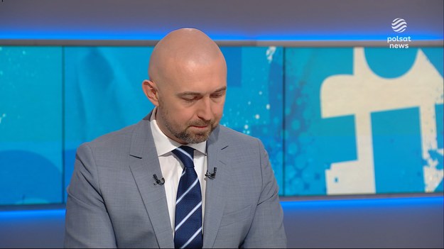 Połączenie ze Szwecją jest stabilne. Ale sprawa jest poważna - stwierdził Władysław Kosiniak-Kamysz odnosząc się do incydentu na Bałtyku z udziałem rosyjskiego statku tzw. "floty cieni". Szef MON wraz z premierem wezmą udział w pilnej naradzie dotyczącej m.in. bezpieczeństwa infrastruktury krytycznej na akwenie.