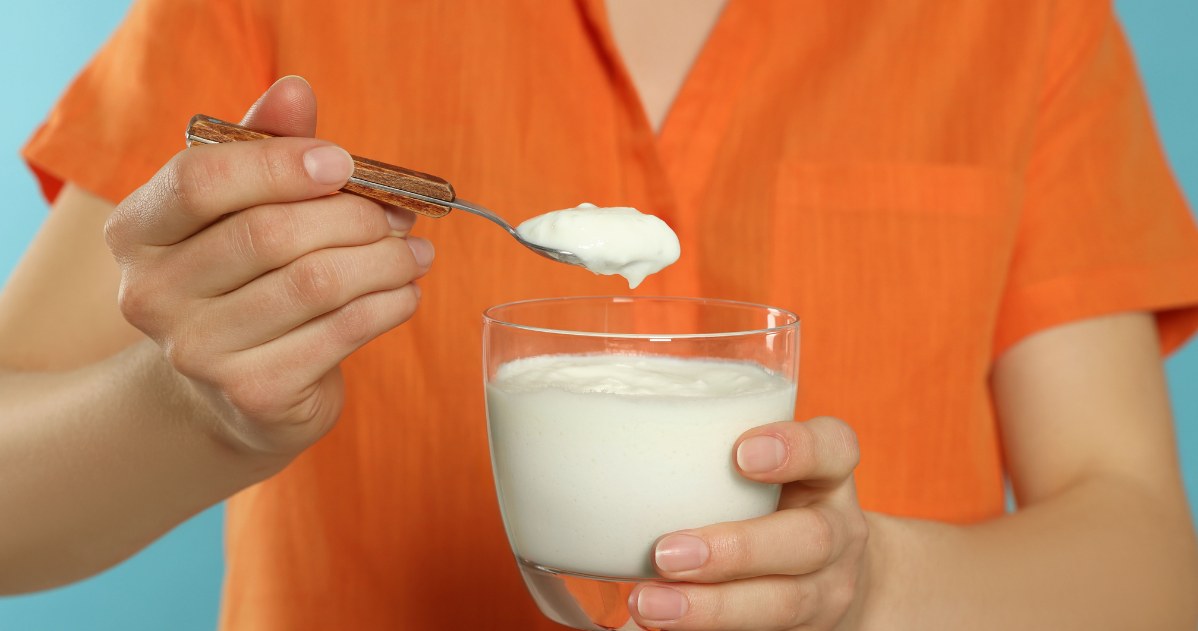 Ma więcej białka niż jogurt naturalny, a to nie skyr. Jedz z myślą o zdrowiu jelit i sylwetce