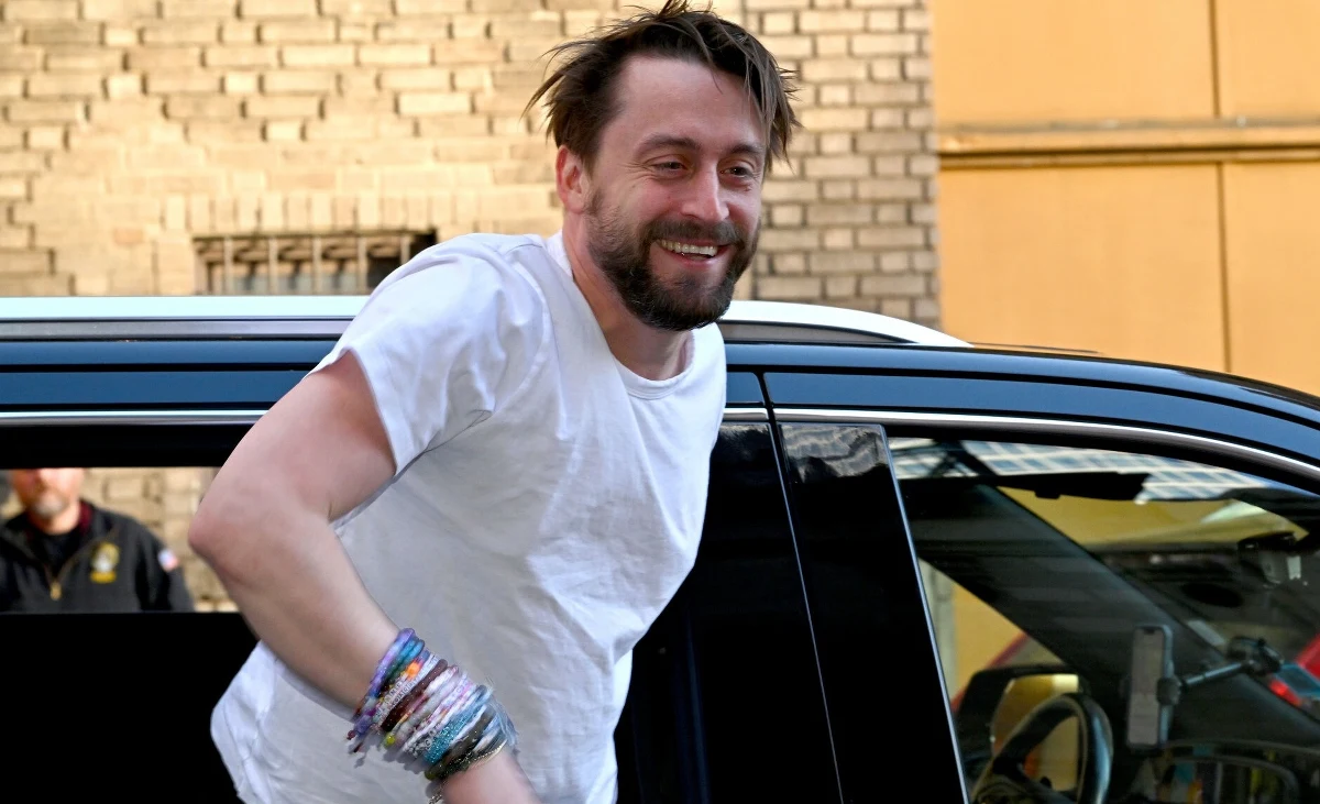 Kieran Culkin, znany z roli Romana Roy'a w serialowym hicie "Sukcesja", zagra młodego Caesara Flickermana w nowym prequelu "Igrzysk Śmierci". Aktor dołączył do imponującej obsady filmu "The Hunger Games: Sunrise on the Reaping", którego premiera zaplanowana jest na 20 listopada 2026 roku. Za kamerą znów stanie Francis Lawrence.