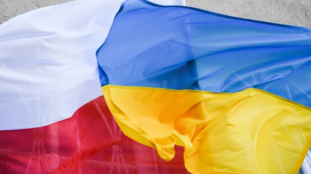 Szpitale i uniwersytety medyczne z Lublina, Łucka i Lwowa rozpoczną realizację wspólnego projektu, który obejmuje m.in. utworzenie cyfrowej platformy konsultacyjnej, szkolenia dla lekarzy oraz zakup nowoczesnego sprzętu. Inicjatywa „Mosty zdrowia” otrzymała blisko 2 mln euro dofinansowania z Unii Europejskiej.