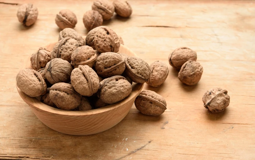 Niebezpieczna substancja w orzechach włoskich. Wydano alert. Nie spożywaj