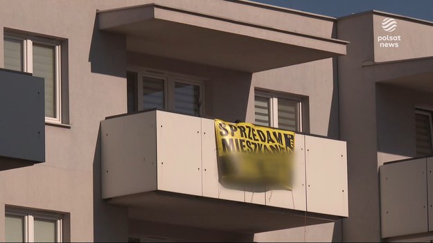 Jeszcze tylko podpis prezydenta i w ofertach mieszkań deweloperzy będą musieli zawierać także cenę. I to aktualną. Tak, żeby kupujący mógł sobie porównać jak zmieniała się w czasie. Dla ''Wydarzeń'' Wojciech Dąbrowski.