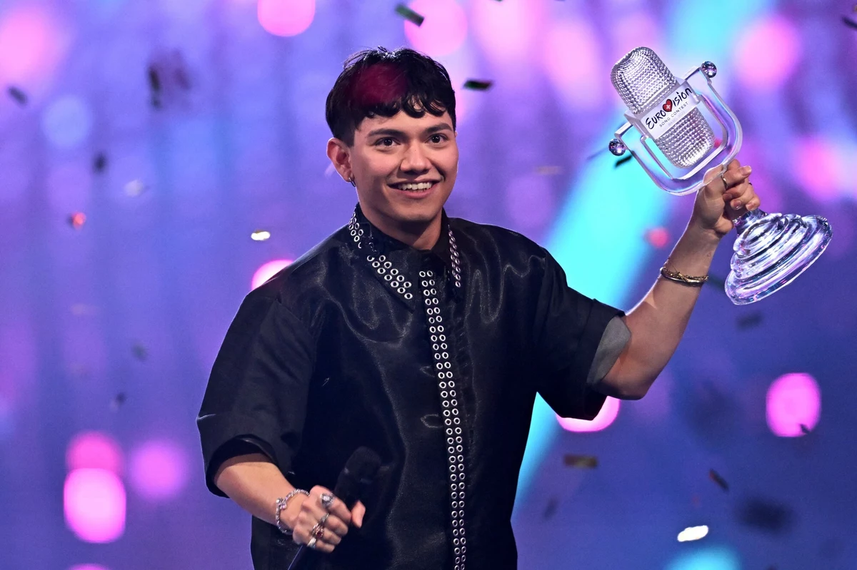 Tegoroczny zwycięzca konkursu Eurowizji, austriacki piosenkarz Johannes Pietsch, czyli JJ, wezwał do wykluczenia Izraela z przyszłorocznej edycji konkursu. "To bardzo rozczarowujące, że nadal biorą udział w konkursie" - powiedział. 