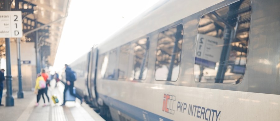 Od 15 czerwca pasażerowie z Hrubieszowa (woj. lubelskie) i okolic zyskają drugie codzienne połączenie kolejowe z Krakowem. PKP Intercity uruchamia pociąg IC Kasztelan, który ułatwi podróże także do innych dużych miast, m.in. Gdyni, Wrocławia, Poznania i Rzeszowa.