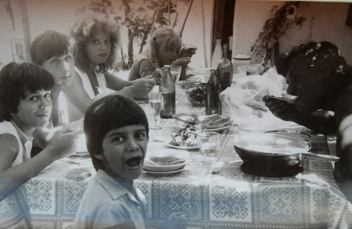 W rosyjskim obwodzie czelabińskim kobieta postanowiła wynająć zabójcę, który zlikwiduje jej 12-letnią córkę. Za wykonanie zadania mężczyzna miał otrzymać 100 tys. rubli (ok. 4700 zł). "Przyjaciel" rodziny zachował jednak resztki zdrowego rozsądku i godności. Dalszy los rodziny nie jest godny pozazdroszczenia.