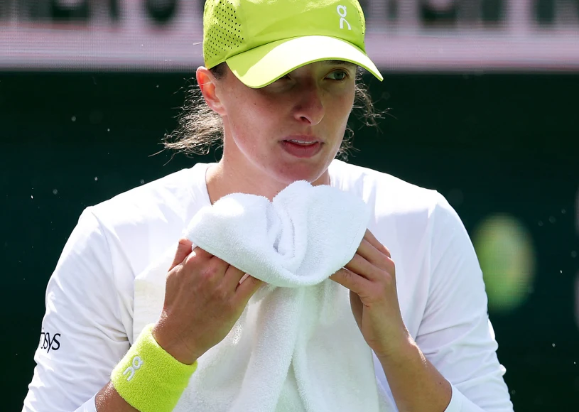 Euforia po decyzji Świątek. Nagle taki głos legendy. "Duży znak zapytania"