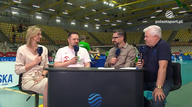 Szymon Szlendak, koordynator seniorskich kadr narodowych, opowiedział w specjalnym wydaniu magazynu #7Strefa o nowościach w żeńskiej reprezentacji Polski. W kadrze pojawiły się między innymi... "żywe maszyny do zagrywki".