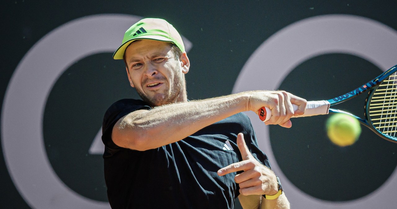 Trzygodzinny finał Hurkacza z Djokoviciem. 4:2 i zwrot akcji. Tytuł rozdany po tie-breaku