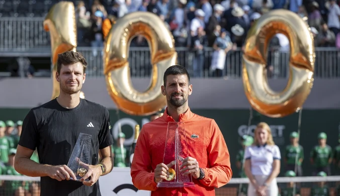 Djoković posłał Hurkacza "na deski". Później przemówił i doprowadził go do łez