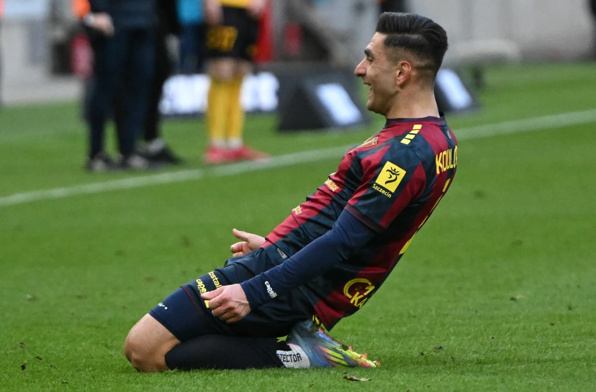 Grecki napastnik Pogoni Szczecin Efthymios Koulouris został najlepszym strzelcem zakończonego dziś ligowego sezonu Ekstraklasy. Strzelił aż 28 bramek. To najlepszy wynik w naszej lidze od dekady. Martwić może fakt, że słabo w klasyfikacji strzelców wypadli Polacy. Najlepszy z nich Piotr Wlazło – obrońca Stali Mielec strzelił 10 bramek. Jak na piłkarza defensywnego to świetny wynik, ale fakt, że żaden rodzimy napastnik nie dotarł do dwucyfrowego wyniku, to poważny problem.