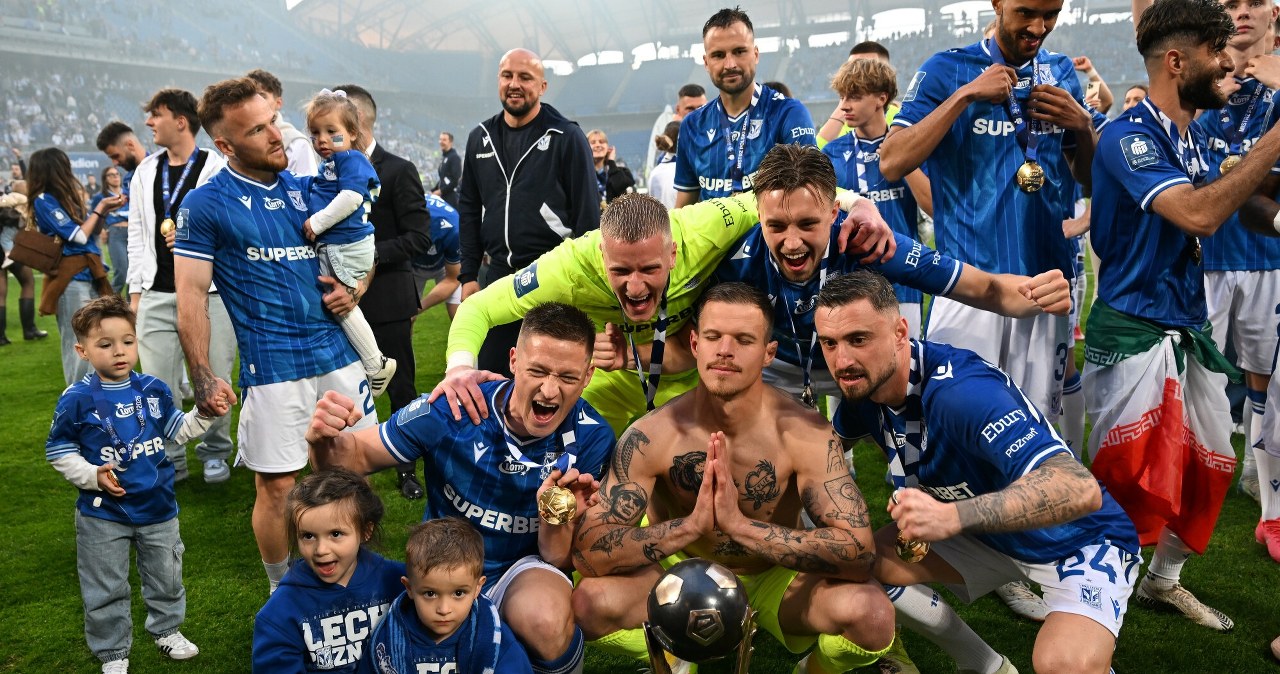 Piłkarz Lecha przekazał to prosto z murawy, tuż po mistrzostwie. "Żegnam się"