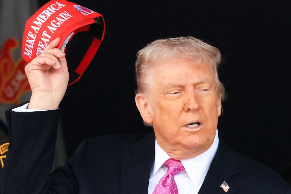 Trump ogłasza koniec ideologii w armii. "Pozbywamy się rozproszeń"